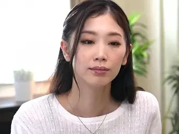 【義母】ねぇ‥私の部屋に来て&hearts;娘夫婦の営みを覗き見した美熟女おばさんが発情し娘婿にバイブオナニー見せつけ男根をフェラ