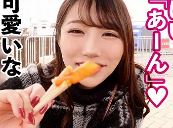 【素人・ハメ撮り】ハイ！あ～んして～ってめっちゃカワイイお姉さんだね！今度は僕のチンコぶち込むからあ～んして。