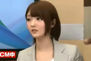 美人ニュースキャスターが淫語まみれの原稿を読みながら手コキ＆フェラ抜き！