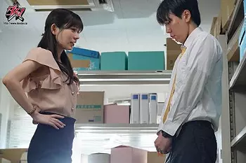 【美少女&times;巨乳】ダメな上司と人格スワッピング！？セックスしたら元に戻るかも&hellip;！？気持ち良すぎてビッチ化！