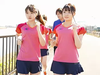 ☆エロビッチ☆ドSなスレンダー美少女JKが部活合宿で暴走NTR！友達の彼氏を淫語で痴女誘惑&hellip;騎乗位《連続射精＆連続中出し