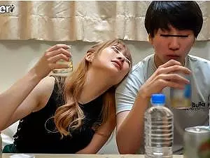 「余裕っしょ！」恋愛対象外の男女がイキ我慢対決ｗお互いに強がっていたが、アソコは正直に発情し始めると&hellip;