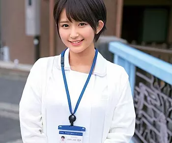 超絶可愛い清楚系美人ナースと濃厚騎乗位SEX！