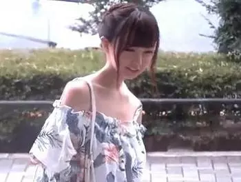 街で見かけたオフショルお姉さんをナンパして性感リンパマッサージで欲情させてハメまくる！