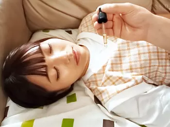元カレに媚薬を盛られ理性を失いアヘ顔で喘ぐスレンダー美女！！薬漬けにされ無理やりちんぽハメられ理性崩壊ｗｗｗｗｗ