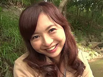 【熟女】40代になっても可愛い美魔女人妻とお散歩デートからホテルへ！久々の肉棒にアクメするエロエロ奥さんの不倫セックス！