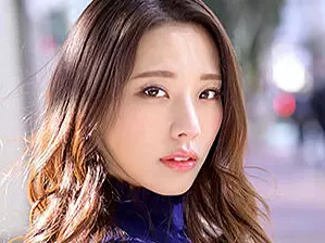 【人妻】上品な綺麗なセレブ美魔女がイケメンな年下男子と禁断の不倫&hellip;スレンダー美乳な身体を激ピストンされNTR堕ちする美女