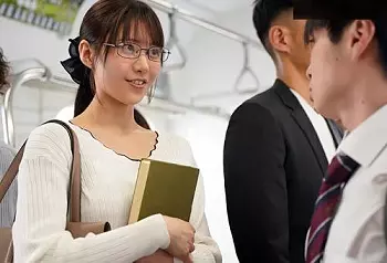 いつも電車で本を読んでる清楚な図書館司書のお姉さんは実は超ドS痴女だった!僕が童貞だと知るとおもむろにチンポを取り出して