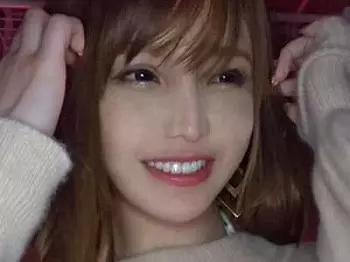 【ブーツ&times;素人】ロングブーツ美脚でFカップ巨乳ボディの白ギャルがスケベ展開！セクシー黒パンスト手コキもあるよ！