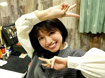 《禁欲》長期間のハード禁欲で発情MAX状態のムチムチ美少女を寸止め調教！羞恥な乳首舐め＆高速手マンで限界突破！《デカ尻》