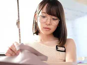 ＜友達の彼女＞ド近眼の美少女のメガネをぶっ壊し背徳NTR！彼氏と信じる他人棒に犯される色白清楚なエロJDの末路&hellip;＜ドラマ