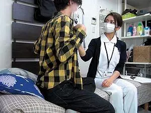 《パコキャス》ネット生放送現役ナースとお医者さんごっこ『徐々にエロモード突入。。。』チンしゃぶで顔バレがヤバイぞ！