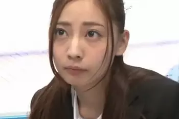 ♡仕事中にチンポ挿入してそのまま仕事に戻るスーツ姿の痴女まんこ&hellip;清楚で真面目そうだけど変態ビッチ