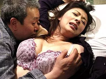 超抜けエロ動画『うほぉｳｼｼｼ』巨乳の♀が肉欲を求められ股を開いた不倫NTR現場