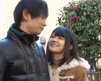 《近親相姦妹》要求するような視線で男性に見透かされ流れのまま挿入を許してイカし合う