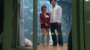 クールなショートカットが超スタイル抜群で、セクシーな体つきしてる。先輩女子社員、スポーツテストで全力だもん。