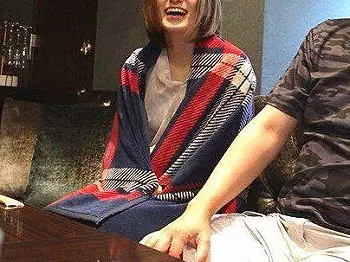 <泥酔!>AVドキュメント!滅茶苦茶カワイイ女優に酒飲ませて・・・酔っぱらってガチファックしちゃう!!!