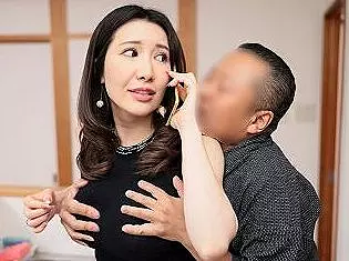 【若月みいな】♪変態小説家に弄ばれ、♡肉便器へと調教される快感溢れる人妻家政婦