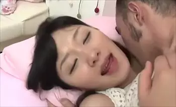 『vjav』「ねぇ&hellip;、お兄ちゃんななと遊ぼう？」俺のカワイイ妹のななが部屋にやってきた！ただ妹と遊ぶのもつまらないと思っ