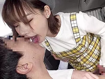 可憐な美女が逆ナンパをして男に気持ちいいことをサービスしながら悶絶することになるww