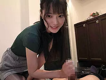 〔パンスト&times;スレンダー〕華奢なボディの後輩OLが巧みなテクニックでペニスを弄ぶ姿がたまらないほど官能的だぜｗｗｗ