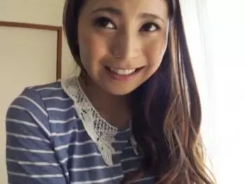 ＜素人ナンパ企画＞真面目なお姉さんが素股だけだからと篭絡され、膣内射精まで受け入れるｗ 仁美まどか＜女子大生＞