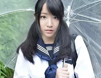 セーラー服ＪＫ中出し姦！吹奏楽部の女子校生が、野郎達に雑に扱われヤラれてしまう！