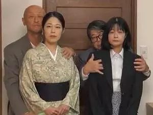 【夫婦交換】中年になったからこそ刺激のあるセックスがしたい！肉欲に溺れた男たちはよその嫁さんと&hellip;