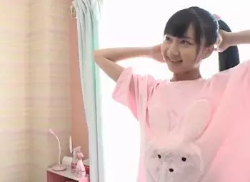 生徒会長なのにロリびっち！担任の先生を誘惑してセックスする淫乱女子中●生