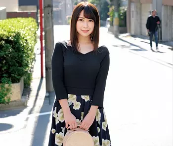 《山本蓮加※中出し》突然姉ちゃんから愛の告白されて流れのままナカダシFUCKした思い出