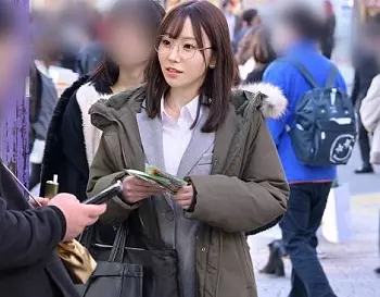 まくら営業で会員を増やす、マルチ勧誘の女！【七嶋舞】先輩が枕営業で売上を手にするのを見て、自分も女の武器を使う！