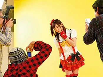 【アニコス】ロリカワアイドル娘がおもてなし口淫ヌキにファンと戯れぶっかけプレイ 単純にセックススキなの&hearts;