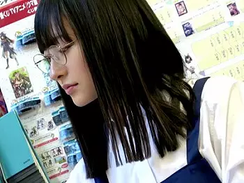 【顔レベル高】濃厚フェラやグラインド騎乗位セックスしてスレンダーボディの地味アイドル級ロリ美少女がエロエロ！