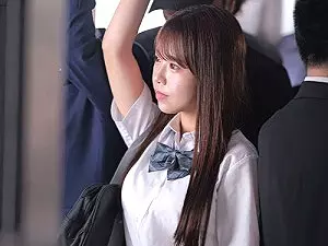 【JK痴漢】「あっ&hellip;んっ&hellip;」ロングヘアの制服女子！ミニスカJKが電車の中で痴漢される！【早坂ひめ】