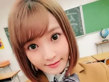 【教室で制服女子と禁断プレイ】『ダメ&hellip;ここじゃ&hellip;』素人JKが教室で大胆に！バイブでトロトロになったアソコに、夢のシチュエ