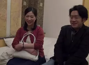 【NTR検証】同窓会終わりの元同級生に交渉！10年数年ぶりに再会した男女はホテルで朝まで一緒に過ごしたらSEXしてまう！