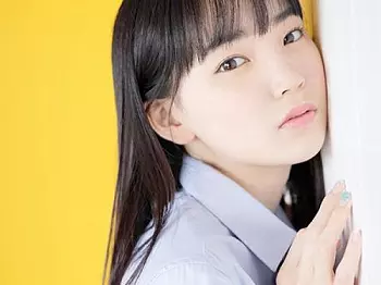 ＜花詠陽菜＞まだあどけない微乳美少女が見た目に反してヤらしい責めでチン〇を痴女る！