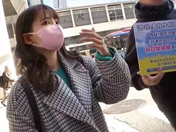 【素人美女】かなり見た目が良いと思ったら地下ドルさんですかそうですか！彼女を誘ってエッチな小旅行！意外にもスケベさん？