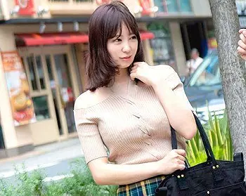 「時間ですか&hellip;少しなら&hellip;。」街で見つけたスライム巨乳女子大生！揺れるおっぱいが超SSSクラス！