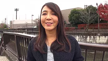高齢熟女　五十路を超えて性欲に目覚めた巨乳おば様　中出し1発では物足りず2回目ご所望！（12分27秒）