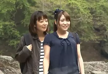 ♡山奥で4人の女子会を覗き見したら誰もいない解放感で青姦しちゃう痴女まんこ&hellip;隠し撮り&hellip;盗撮&hellip;全裸で着替えちゃうし♡