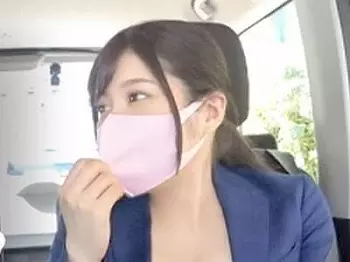 企画ナンパされた巨乳OLがエチエチSEX！シャンパン潮吹きおしっこｗ！スーツ着エロぱんぱんバック！