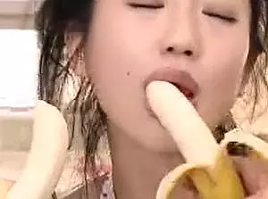 透き通るような白い美肌。しなやかで艶かしい曲線美！フル勃起が止まらない神イメビｗ