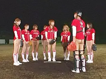 ★スポーツ女子・野外露出｜ノーパンベースボール・青春・エロドラマ★普通科男子チームと対戦する定時制娘たち！？勝負の行方は