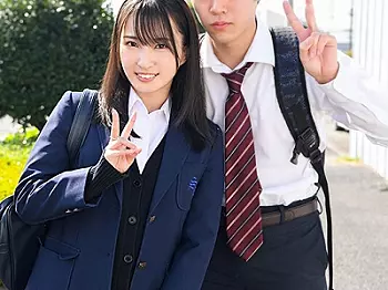 〈素人〉美少女と濃厚SEX！壁穴棒ゲームの後に外で縄跳びしてる恋人をチラ見する乙女にNTR棒をぶちこんでる