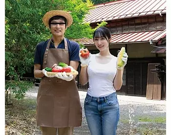 【人妻×NTR】何にもない田舎に引っ越して来た奥さんが欲求不満すぎて取材班達とハメまくる!