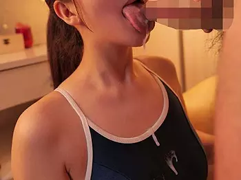 【夏木りん】私が家族を養っています&hellip;リストラ父の代わりに大嫌いなオジサンに屈辱の春を捧げる美少女！「お金のためです&hellip;」と