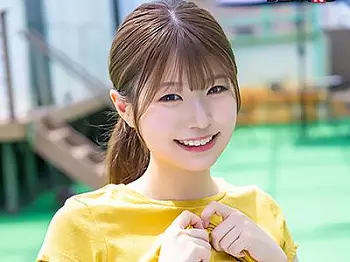 〖デビュー作品&times;水谷いずみ〗スレンダーでめためた綺麗なOL美女さん初AV出演で膣奥バッコバコ突かれてイキまくるｗｗｗ