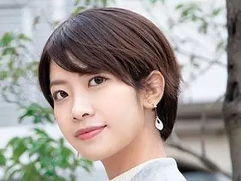 【滝彩花】旦那じゃ物足りない人妻がエロSEX！痴女りベロチュー手コキ！