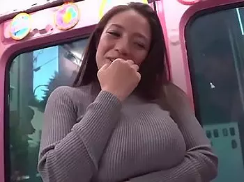 《マジックミラー》美熟女が本番企画で唇を奪われ性欲覚醒！自宅で全裸のまま情熱的な浮気セックスに没頭！